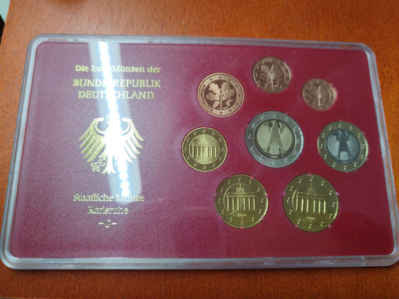 长老汇龙年精选第二十五场拍卖 2004G德国欧元8枚精制套装，含外纸，完美品相