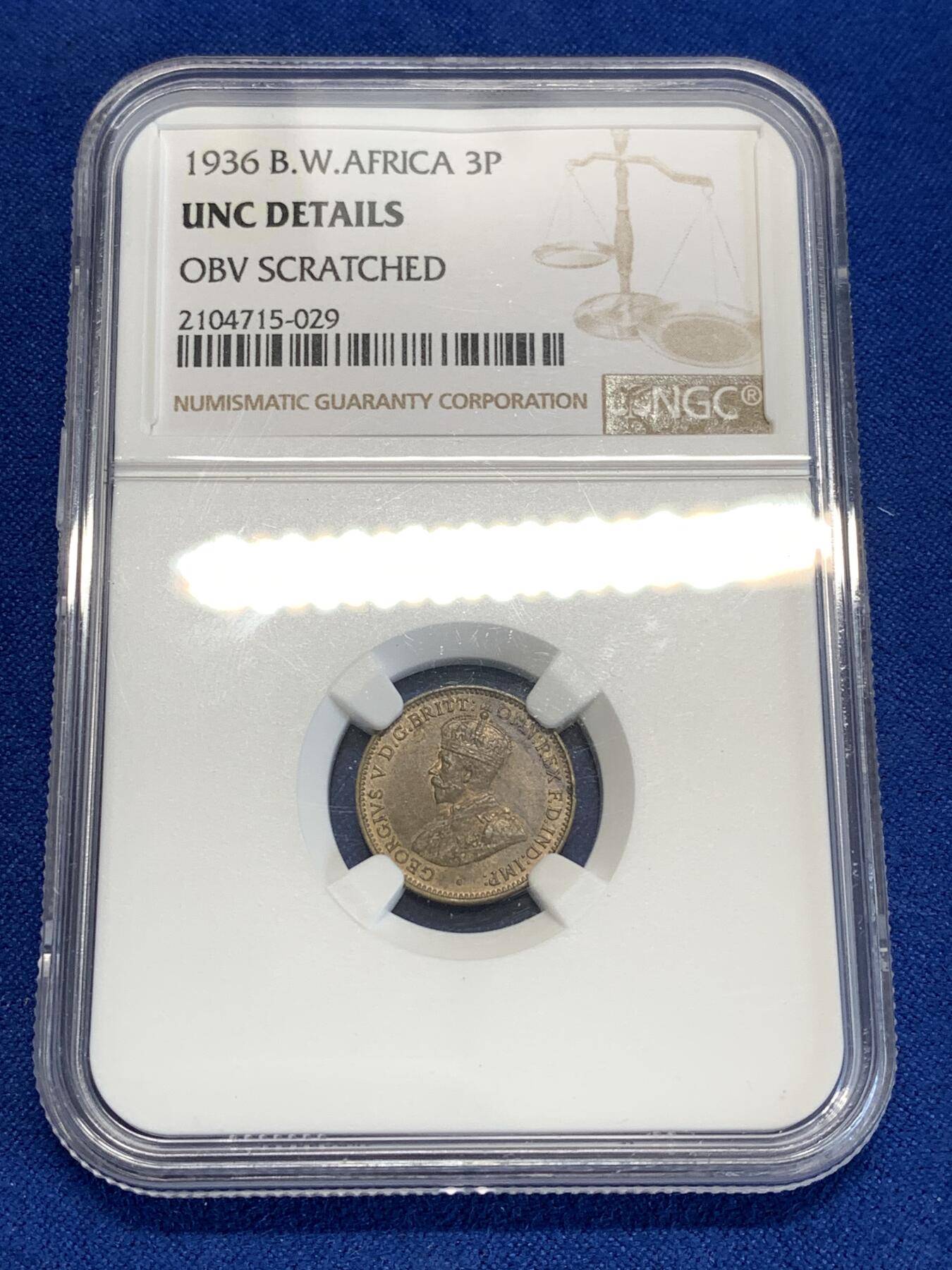 《竞宝斋》第298场- 周日，周一  2场连拍 （全场包邮） NGC UNC 英属西非1936年3便士少见品种