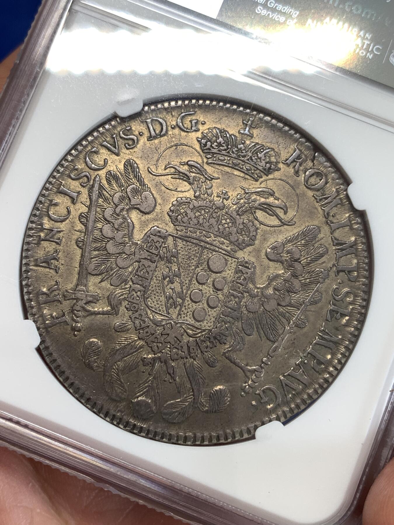 《竞宝斋》第298场- 周日，周一  2场连拍 （全场包邮） NGC VF35 1763年德国纽伦堡拿花站人泰勒大银币 老包浆出分不易 背面状态相当好 略带五彩 较为少见的年份和版本 今年3月竟宝斋同分成交价1950