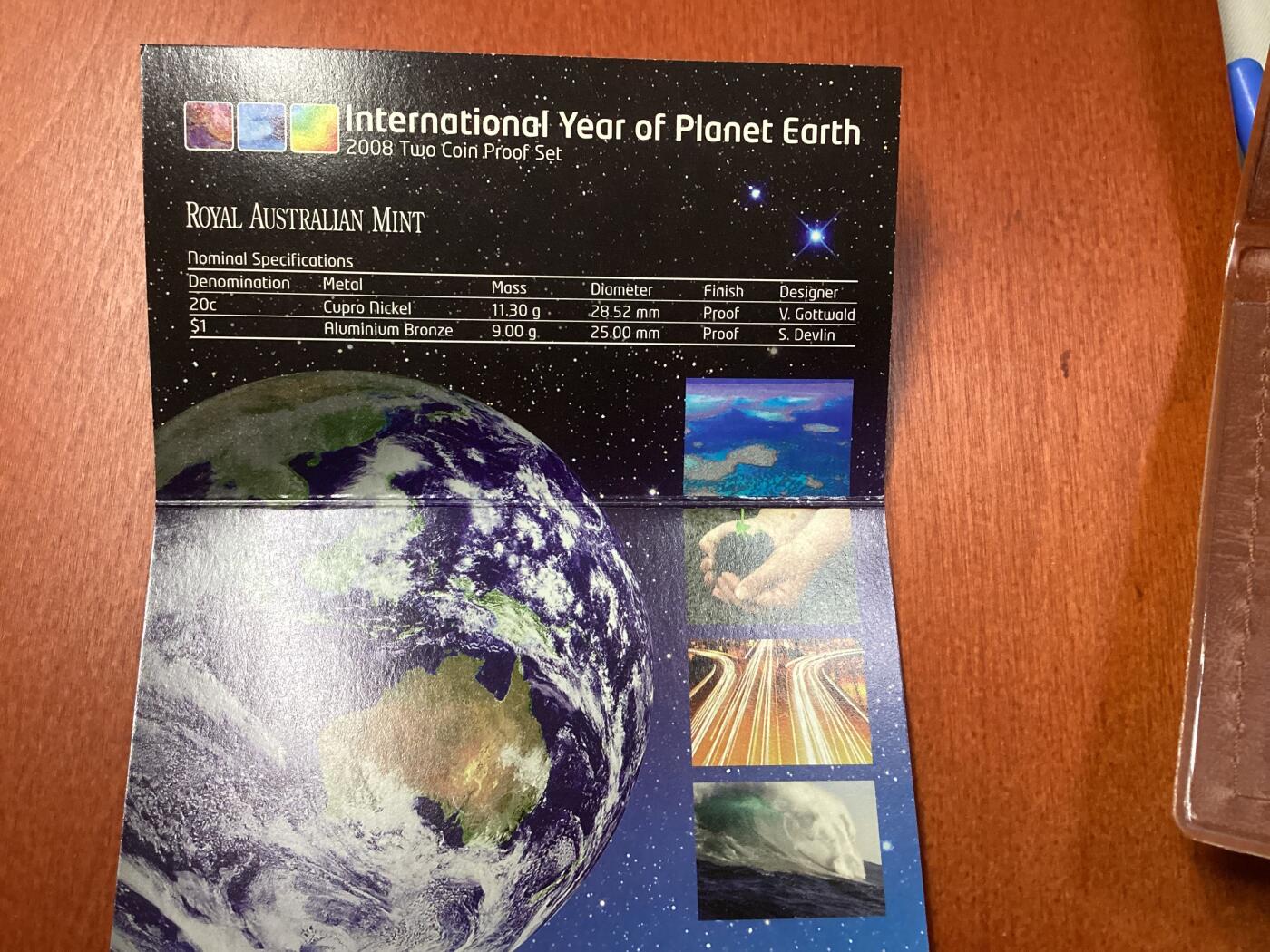 长老汇龙年精选第二十五场拍卖 2008澳大利亚国际地球日双币精制币套装，盒证全