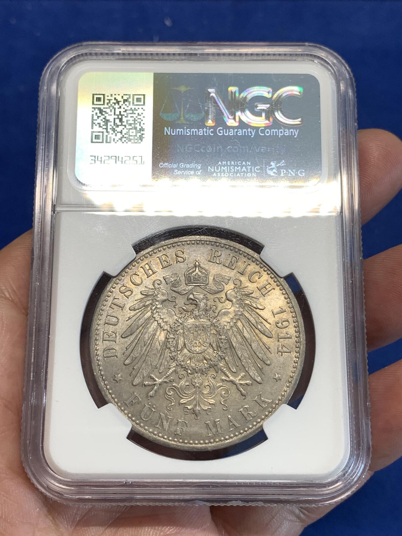 《竞宝斋》第298场- 周日，周一  2场连拍 （全场包邮） NGC MS62 德国1914A威廉二世戎装5马克银币