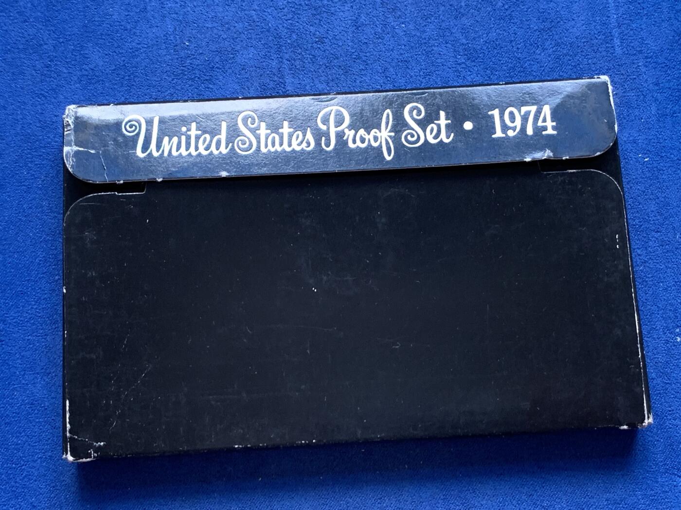 《竞宝斋》第299场- 周日，周一  2场连拍 （全场包邮） 美国1974年精制套币