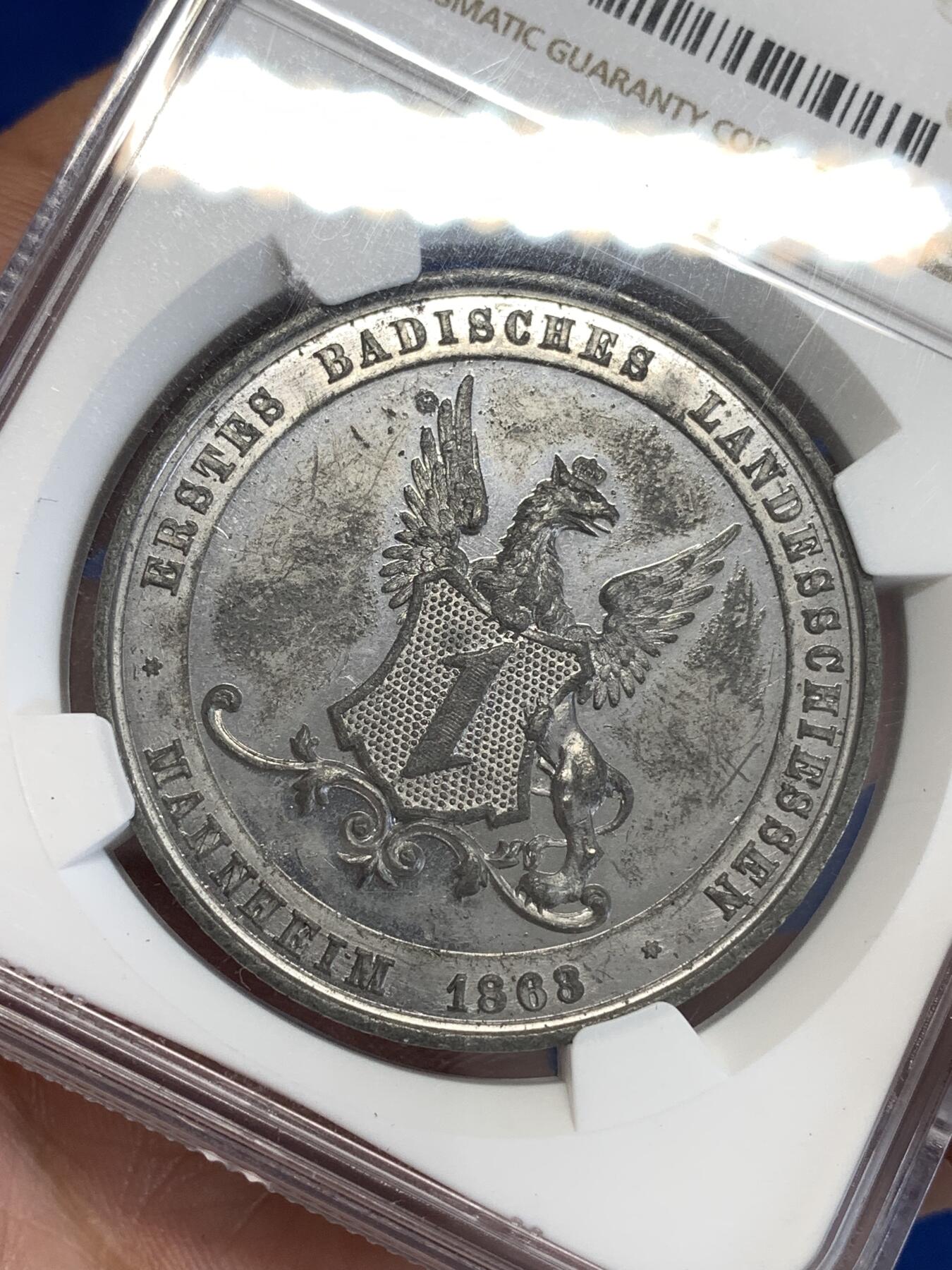 《竞宝斋》第299场- 周日，周一  2场连拍 （全场包邮） NGC MS62 德国1868巴登国家射击节纪念章