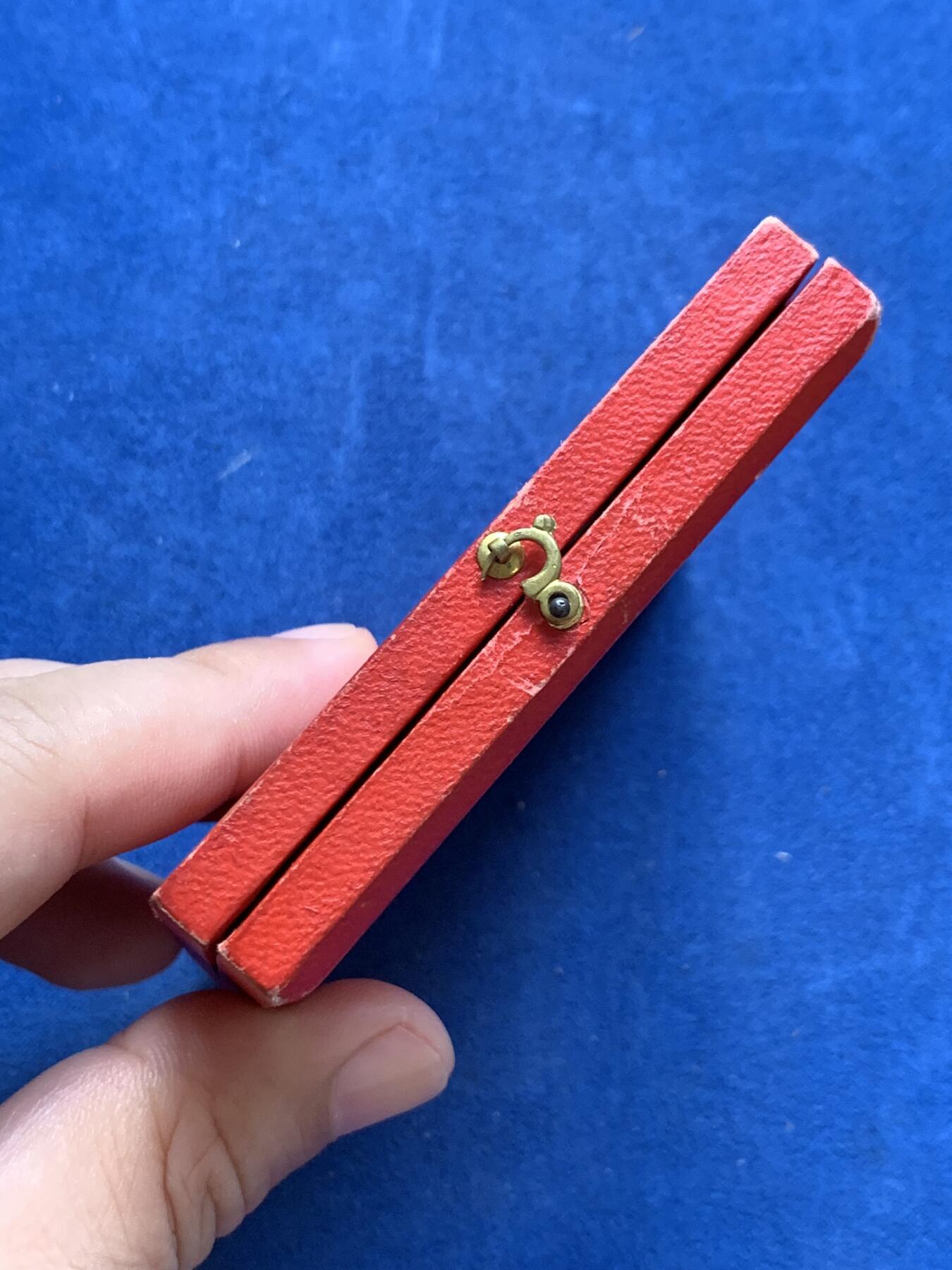 《竞宝斋》第299场- 周日，周一  2场连拍 （全场包邮） 1939年第三共和国银章，带盒，直径60mm，重111.81克