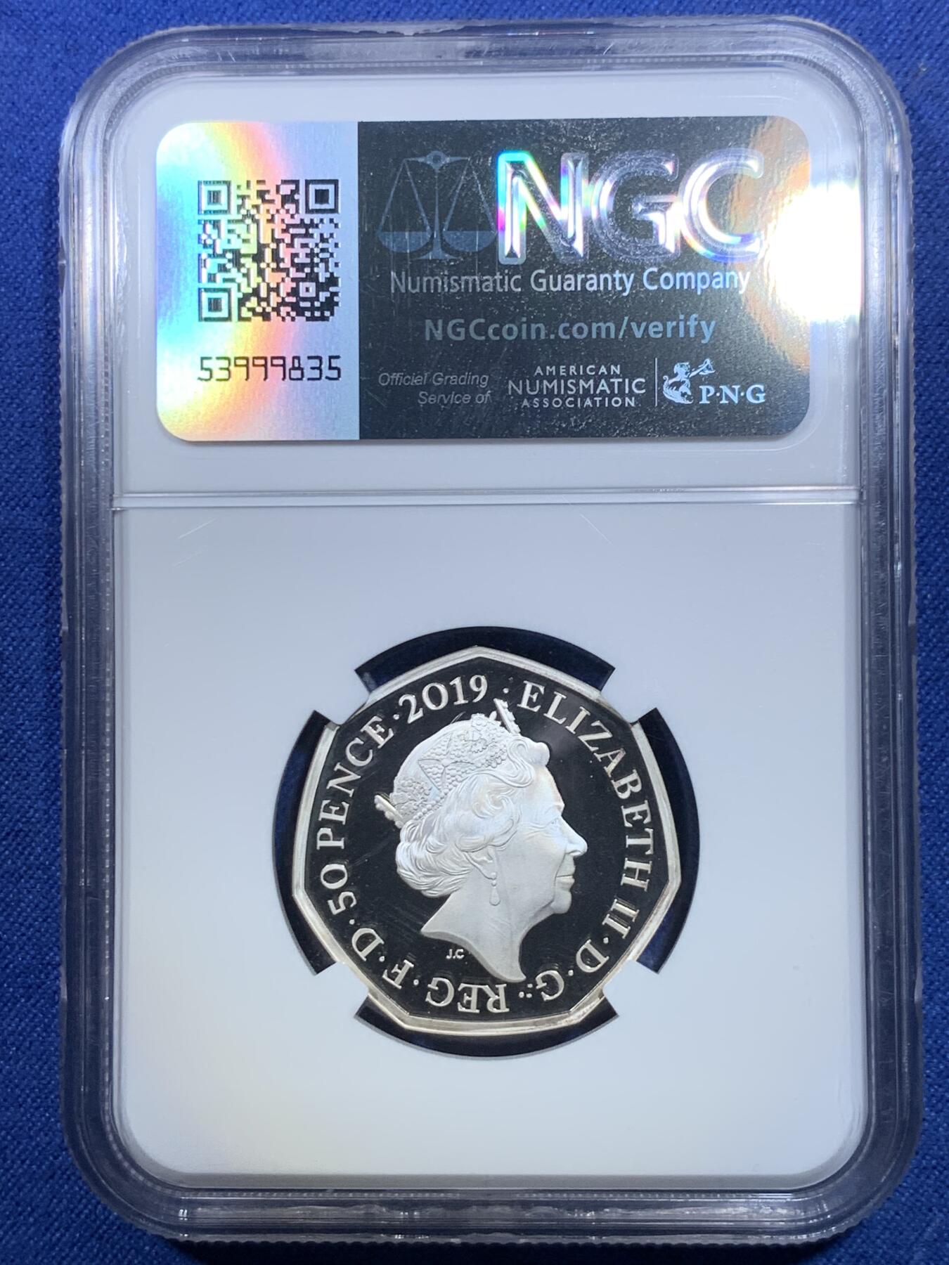 《竞宝斋》第299场- 周日，周一  2场连拍 （全场包邮） NGC PF69UC 英国2019年精铸50便士多边形银币 发行50周年精制纪念 经典的不列颠女神与狮子 无瑕完美品相 加厚 带原盒证