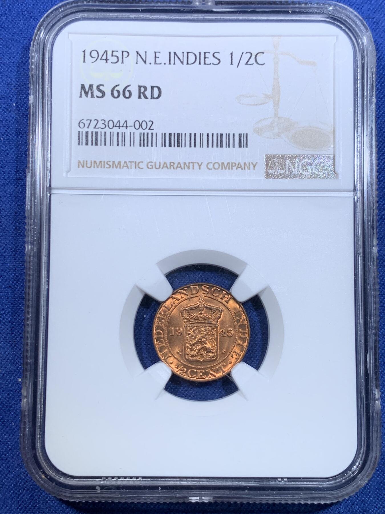 《竞宝斋》第299场- 周日，周一  2场连拍 （全场包邮） NGC MS66RD 1945年荷属东印¥140度群岛(今印尼)1/2 半分铜币 高分好品