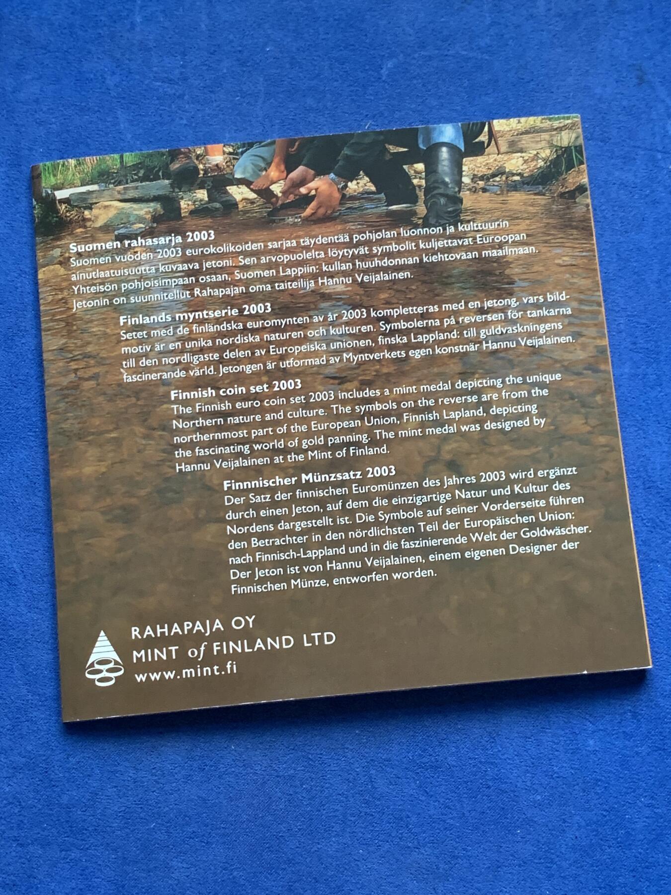 《竞宝斋》第299场- 周日，周一  2场连拍 （全场包邮） 2003年芬兰欧元卡册 带一枚章