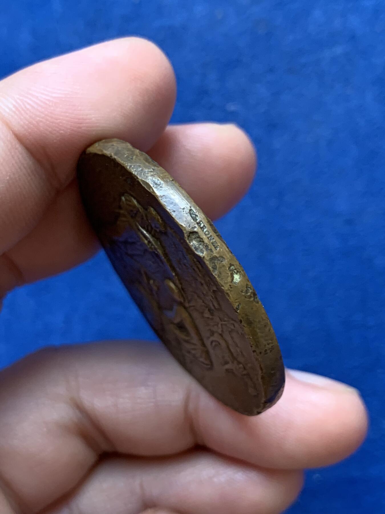 《竞宝斋》第299场- 周日，周一  2场连拍 （全场包邮） 法国农业铜章,少见大版 41.3mm 37.4克