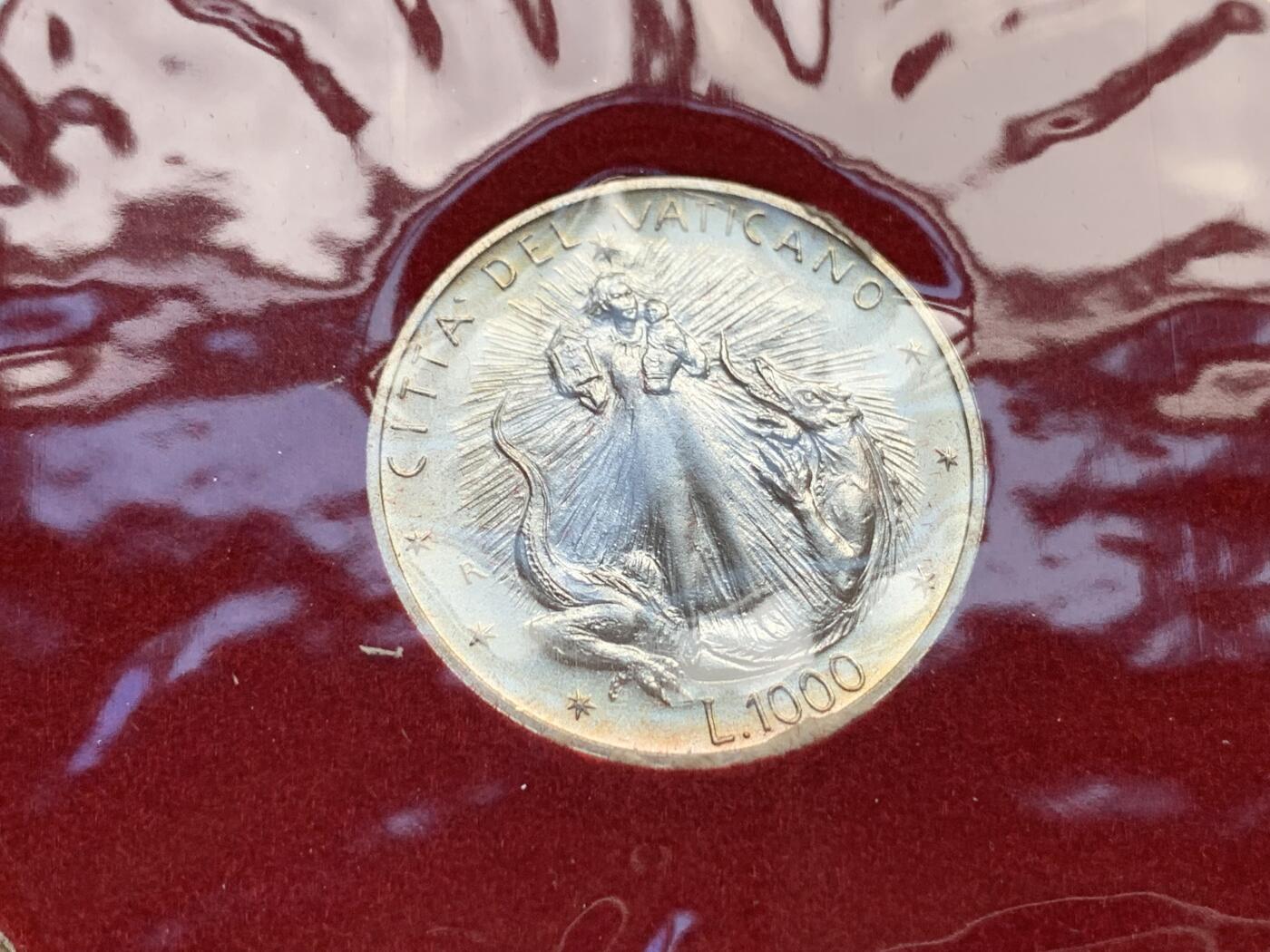 《竞宝斋》第299场- 周日，周一  2场连拍 （全场包邮） 梵蒂冈1995 圣母降龙 七枚套 其中1000里拉是银币 非常罕见