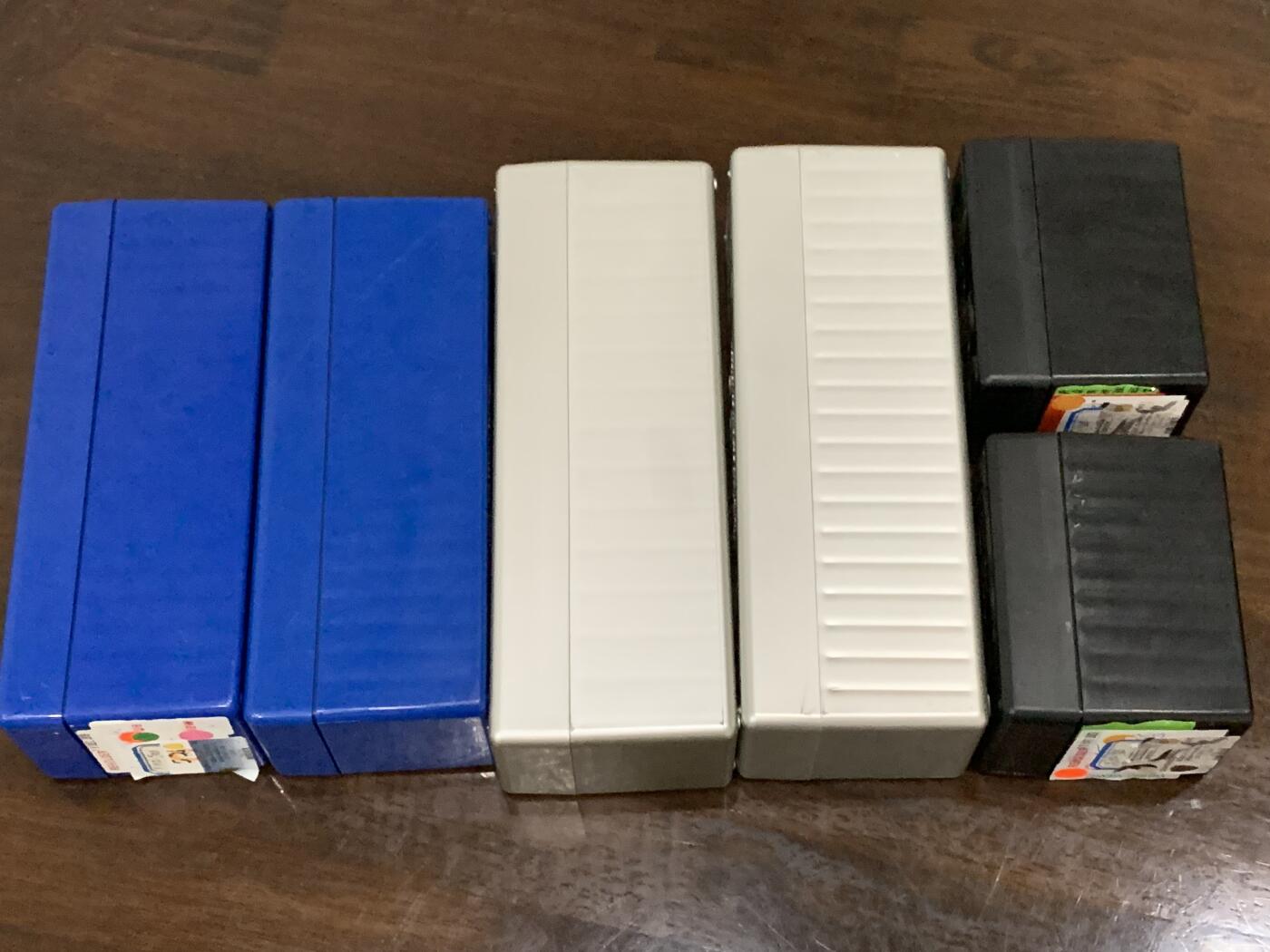 《竞宝斋》第299场- 周日，周一  2场连拍 （全场包邮） 6个盒子一组 PCGS盒子20枚装2个，10枚装2个，NGC盒子2个（其中一个是装加厚鉴定币）