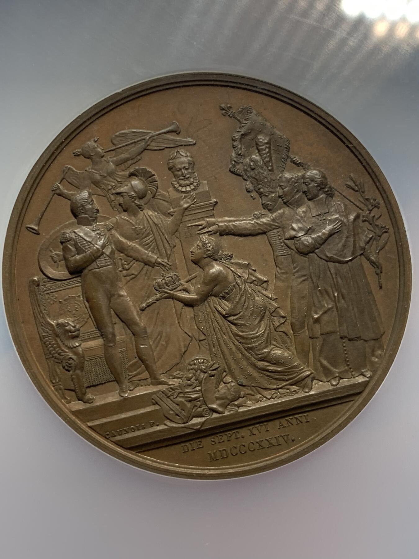 《竞宝斋》第299场- 周日，周一  2场连拍 （全场包邮） NGC MS63BN 1824年早期查理十世加冕盛大典礼大铜章 直径50.5mm，双面工艺好，超高浮雕，罕见铜章 加厚盒装