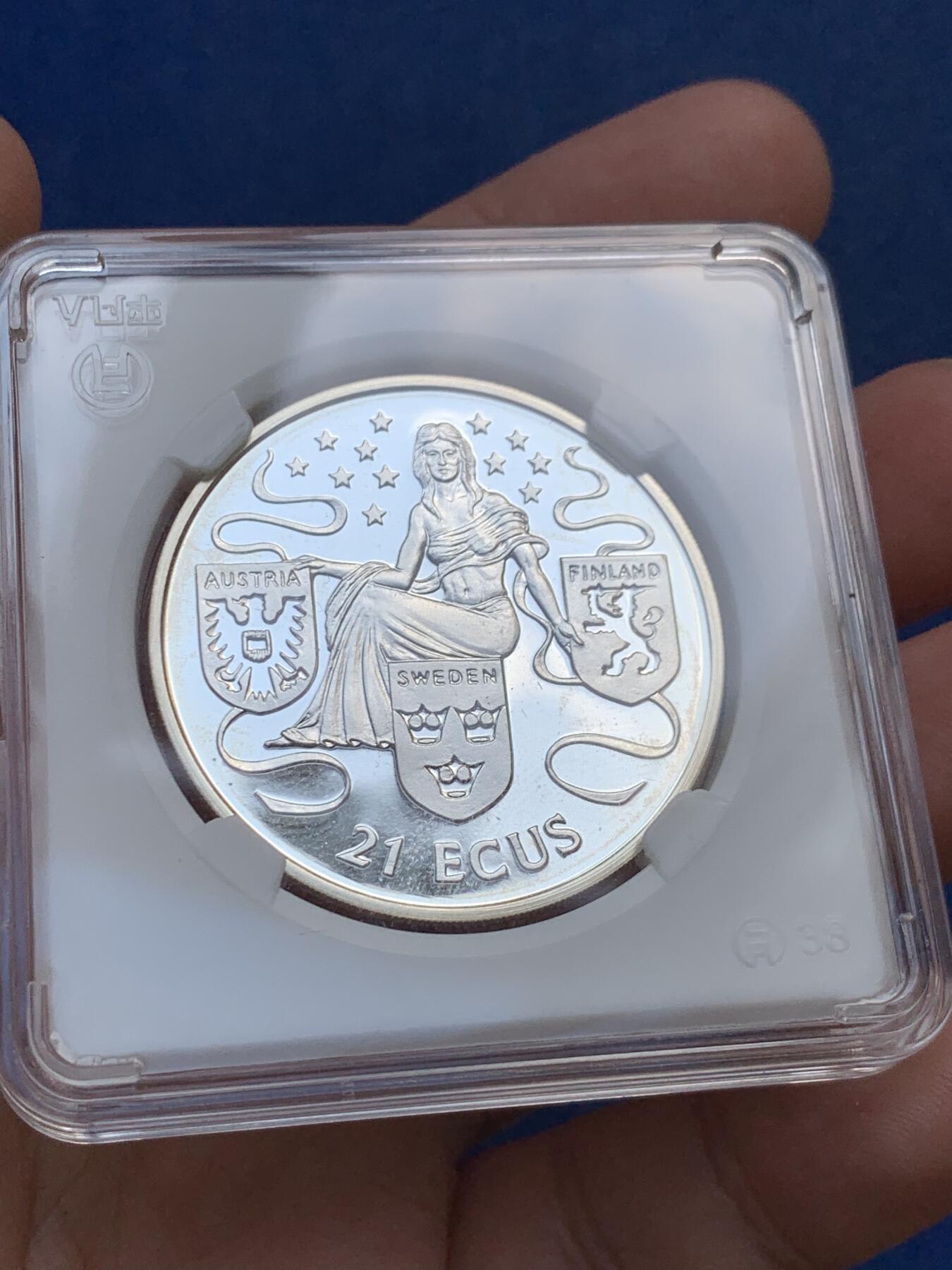 《竞宝斋》第299场- 周日，周一  2场连拍 （全场包邮） 1995年英属直布罗陀 欧罗巴与奥地利、瑞典和芬兰的希尔兹21ECUS纪念币 19.2克 38.0 mm  925银