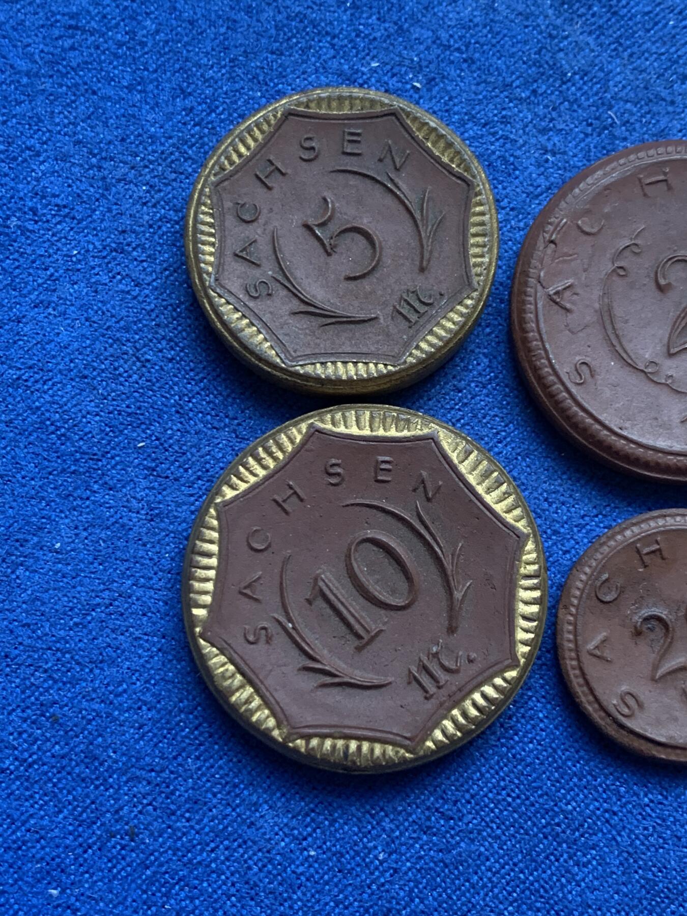 《竞宝斋》第299场- 周日，周一  2场连拍 （全场包邮） 4枚一组 德国1921年萨克森陶币 经典品种，高浮雕