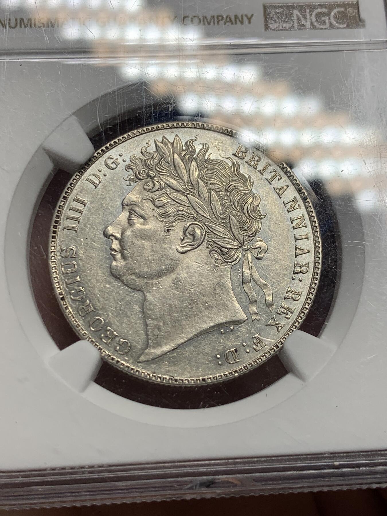 《竞宝斋》第299场- 周日，周一  2场连拍 （全场包邮） NGC AU55 英国1821年乔治四世三花版半克朗 最美半克朗 带淡彩，转光强烈 盒子边小磕