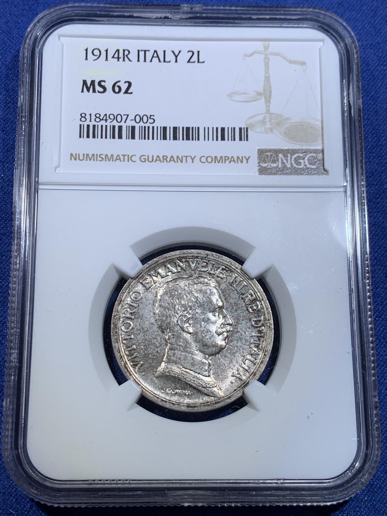 《竞宝斋》第299场- 周日，周一  2场连拍 （全场包邮） NGC MS62 意大利1914年埃曼努埃莱三世四驾马车2里拉