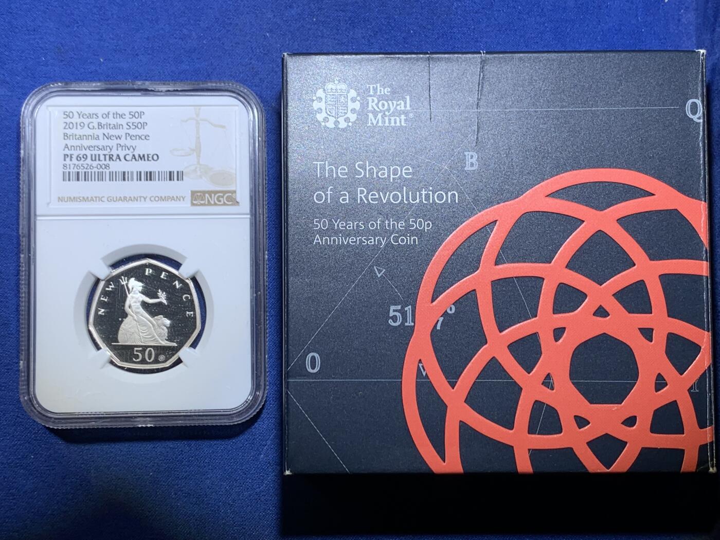《竞宝斋》第299场- 周日，周一  2场连拍 （全场包邮） NGC PF69UC 英国2019年精铸50便士多边形银币 发行50周年精制纪念 经典的不列颠女神与狮子 无瑕完美品相 加厚 带原盒证