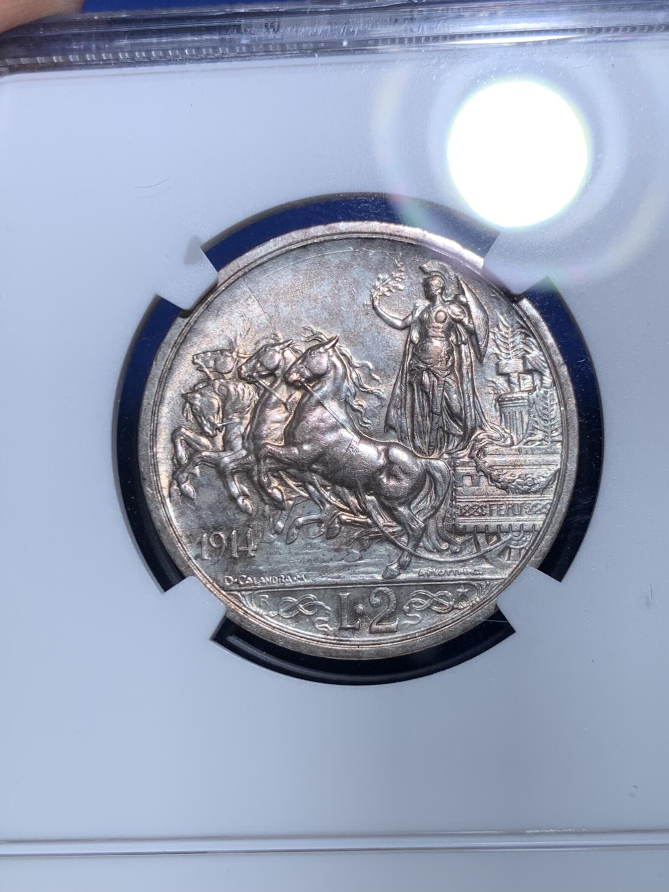 《竞宝斋》第299场- 周日，周一  2场连拍 （全场包邮） NGC MS62 意大利1914年埃曼努埃莱三世四驾马车2里拉