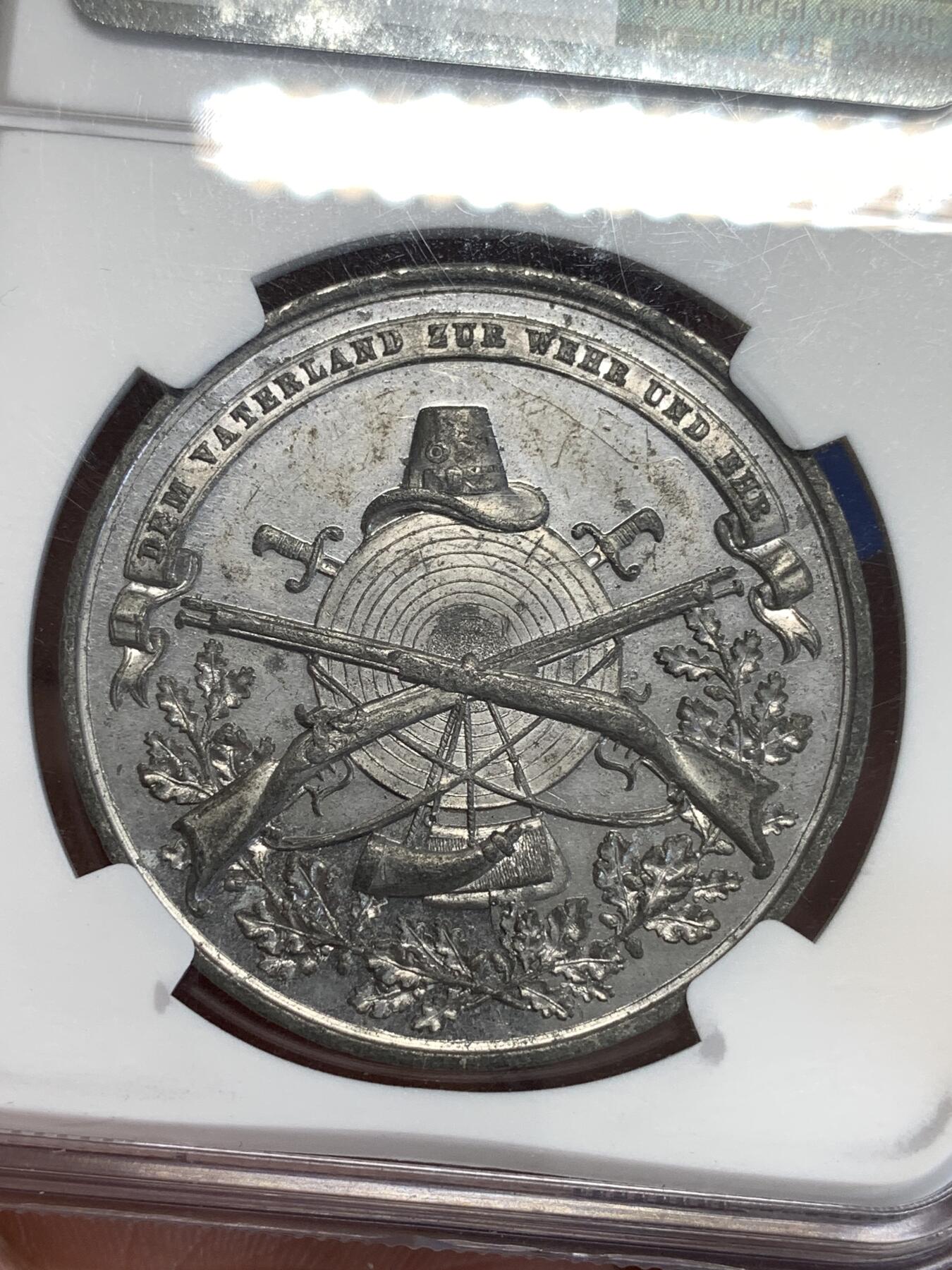 《竞宝斋》第299场- 周日，周一  2场连拍 （全场包邮） NGC MS62 德国1868巴登国家射击节纪念章