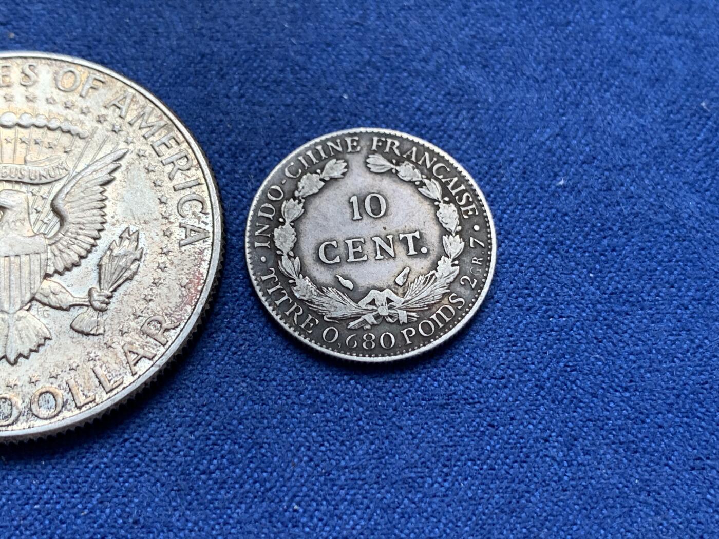 《竞宝斋》第299场- 周日，周一  2场连拍 （全场包邮） 两枚一组 1964高银版肯尼迪银币（双面五彩包浆）+1937坐洋银币十分（老味道老包浆）