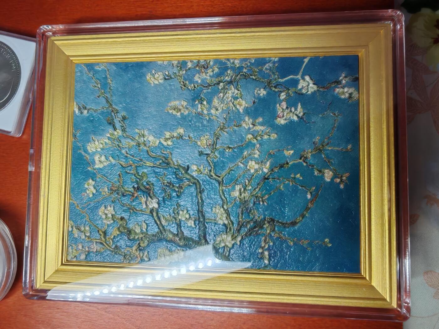 长老汇龙年精选第二十五场拍卖 2022乍得梵高名画《杏花》大型银币，2盎司999银，33.5盎司999铜，145X110MM，500枚，市场价2000元