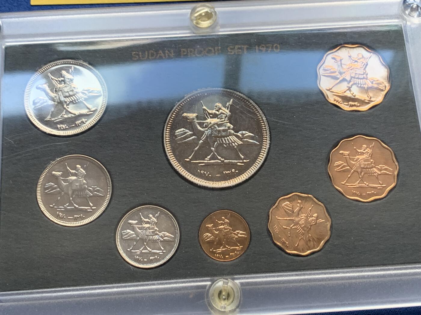 《竞宝斋》第299场- 周日，周一  2场连拍 （全场包邮） 1970 苏丹精制套币 原盒原证 带说明书 保存得超级好 毫无氧化 品相少见