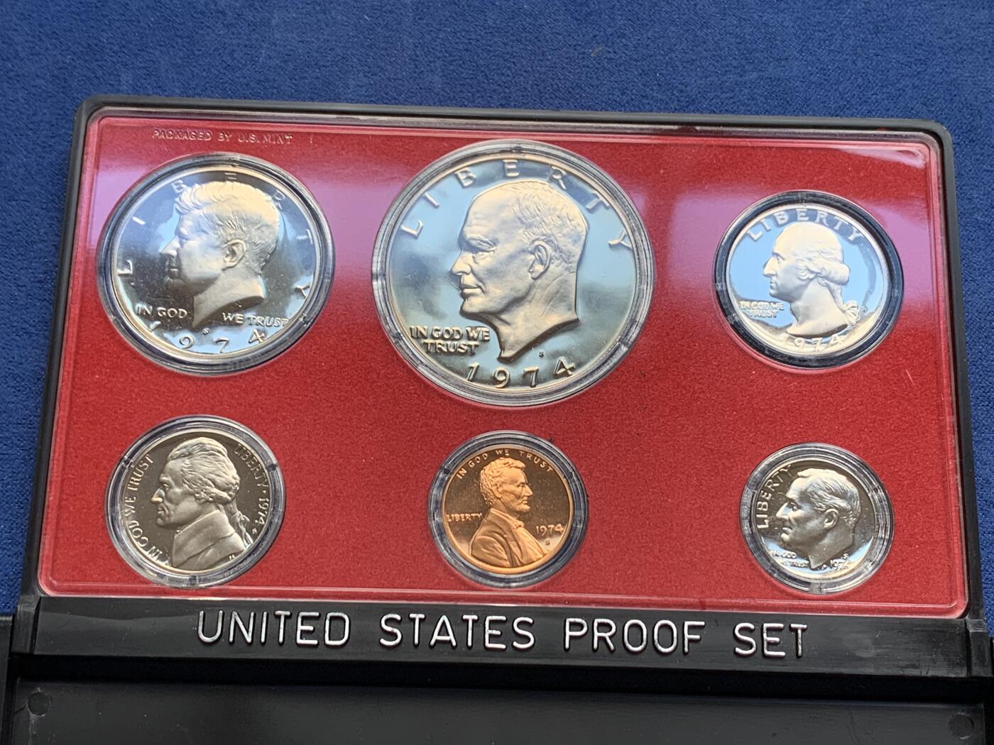 《竞宝斋》第299场- 周日，周一  2场连拍 （全场包邮） 美国1974年精制套币