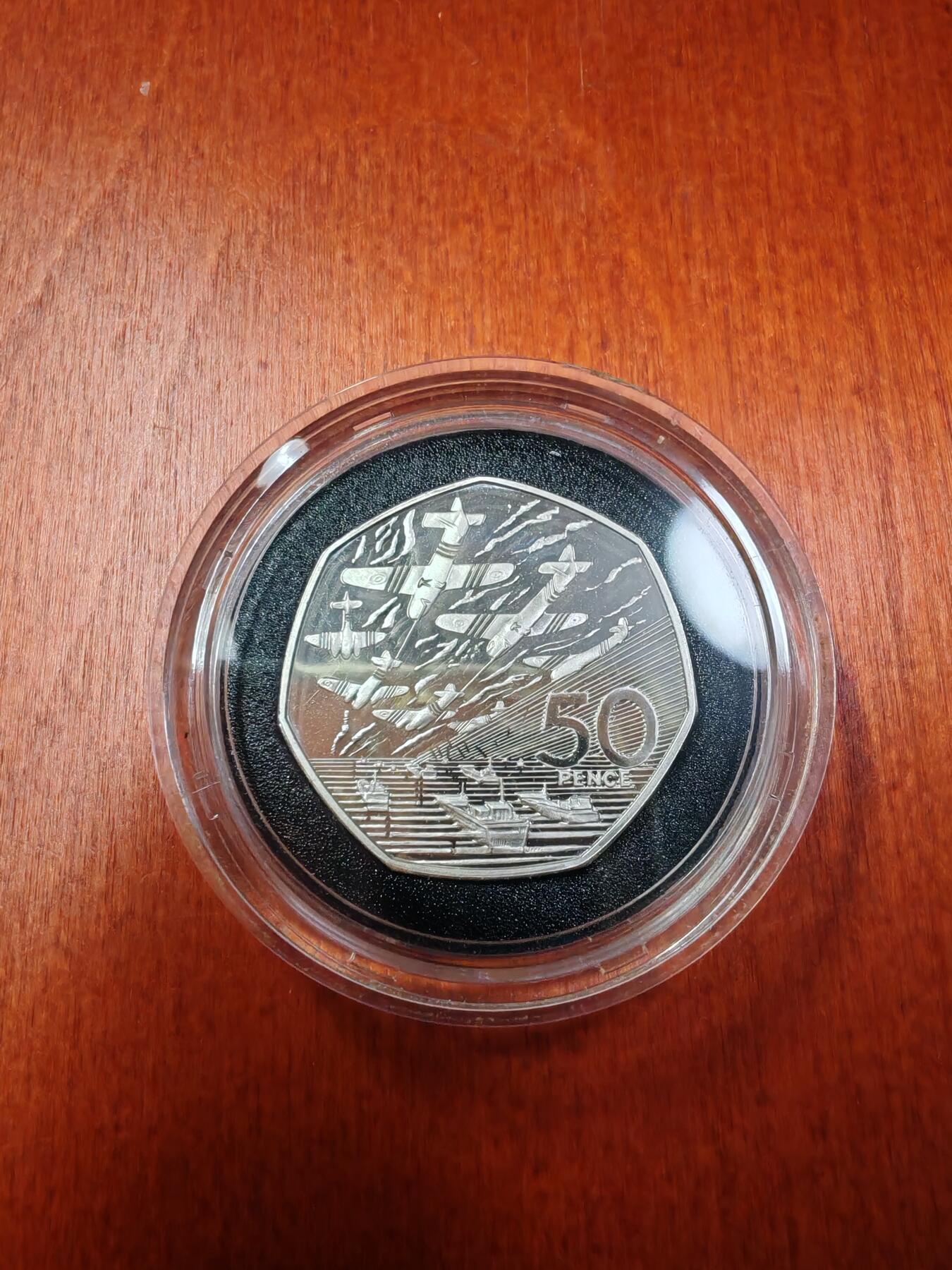 长老汇龙年精选第二十五场拍卖 1994英国诺曼底登陆50周年50便士精制加厚银币，盒证全，1万枚