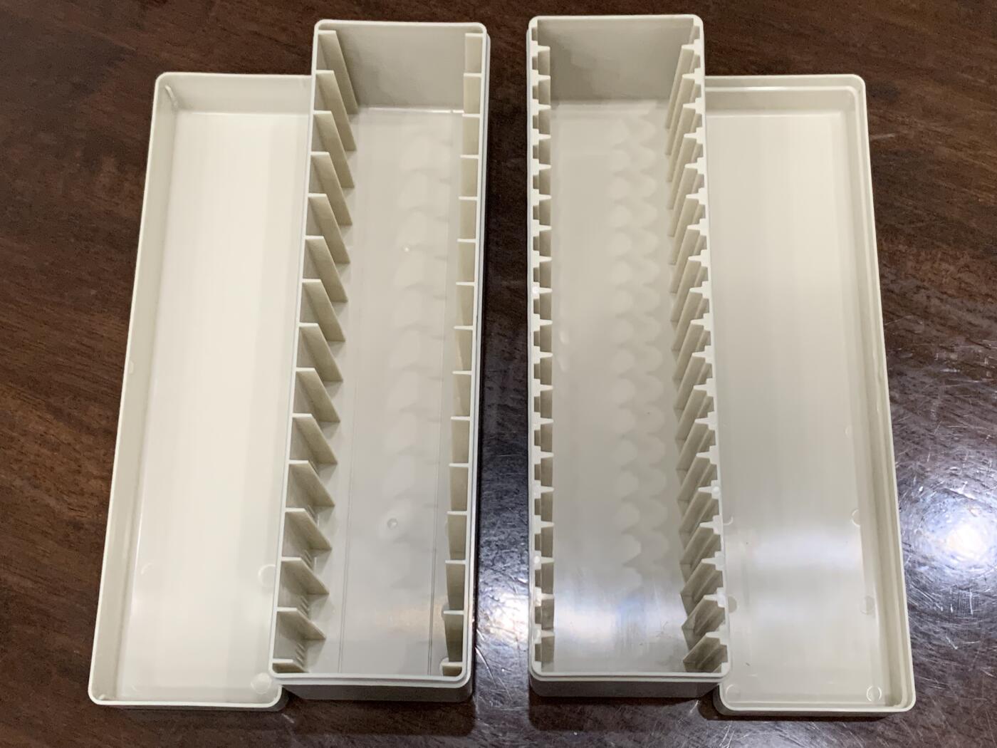 《竞宝斋》第299场- 周日，周一  2场连拍 （全场包邮） 6个盒子一组 PCGS盒子20枚装2个，10枚装2个，NGC盒子2个（其中一个是装加厚鉴定币）