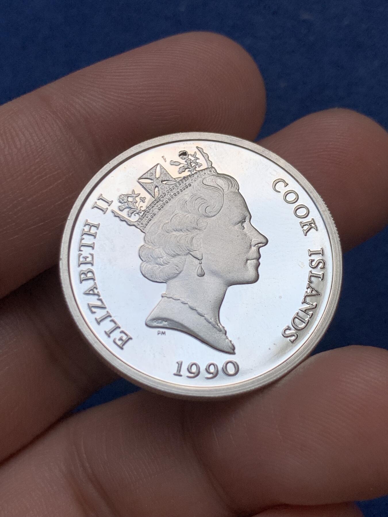 《竞宝斋》第299场- 周日，周一  2场连拍 （全场包邮） 库克群岛 1990年 大象10元精制银 925银