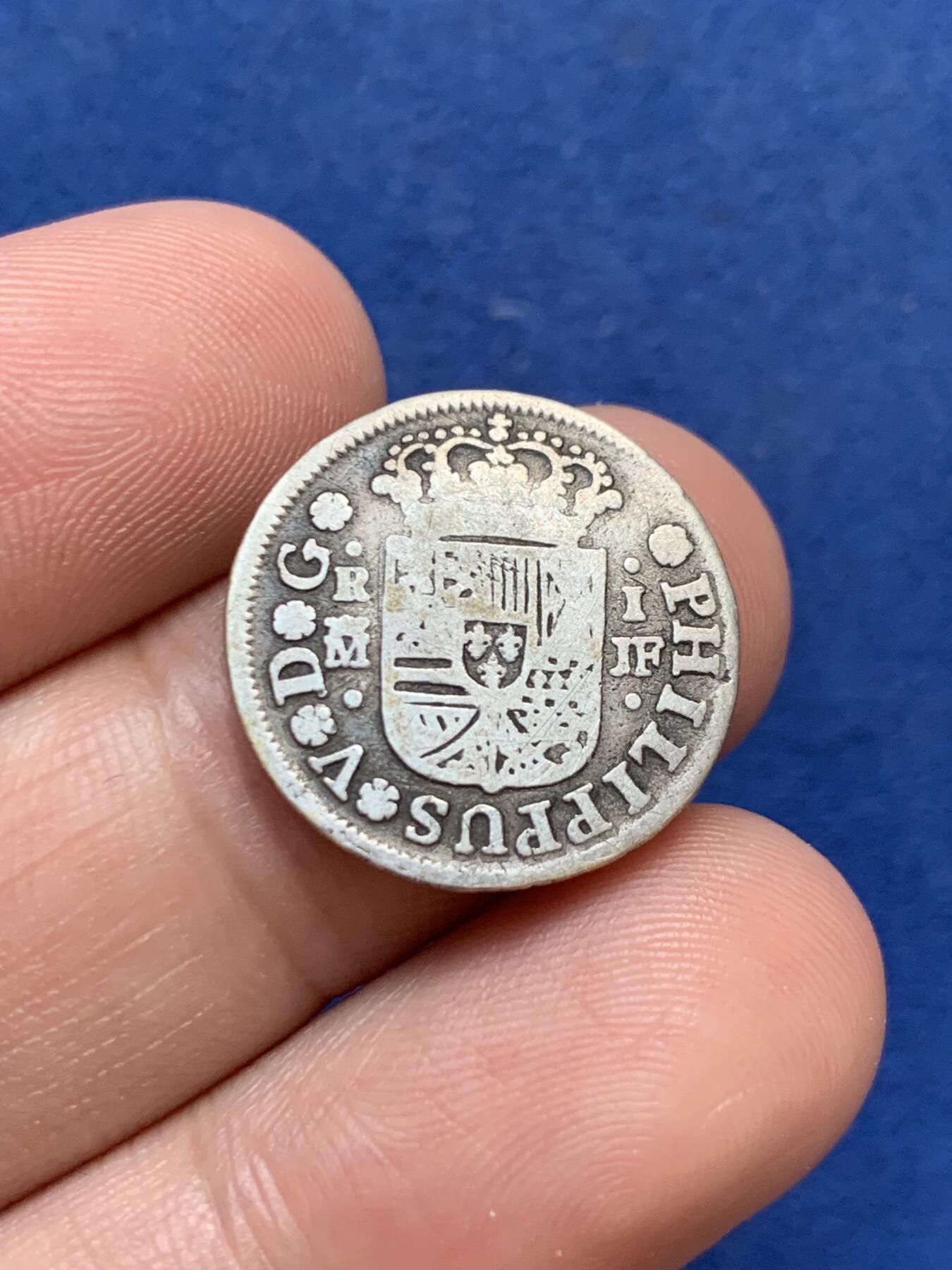 《竞宝斋》第299场- 周日，周一  2场连拍 （全场包邮） 1740年西班牙本土1瑞尔银币  少见