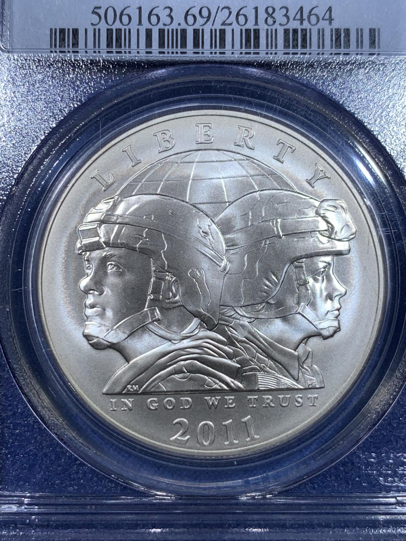 《竞宝斋》第299场- 周日，周一  2场连拍 （全场包邮） PCGS MS69 美国2011年美国陆军1美元纪念银币 币面清爽干净又漂亮，状态极佳，PC老白盒严评无官网图。