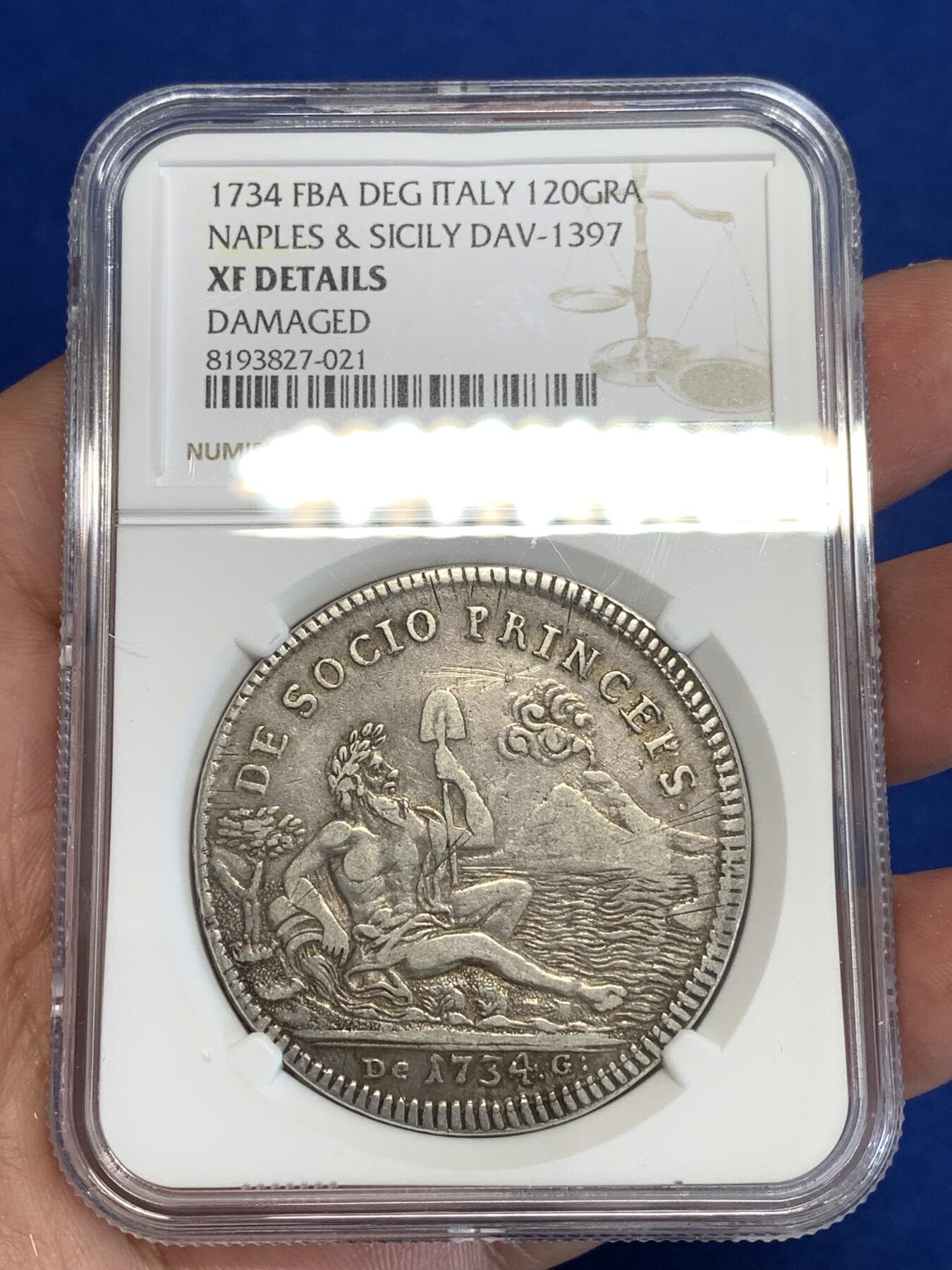 《竞宝斋》第299场- 周日，周一  2场连拍 （全场包邮） NGC XF 意大利 1734 那不勒斯王国 塞巴斯蒂安 120G 大银币 稀缺品种 细节见图