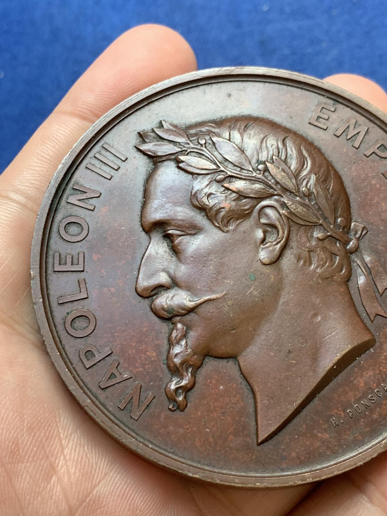 《竞宝斋》第299场- 周日，周一  2场连拍 （全场包邮） 拿破仑三世鲁恩美术学院红铜大奖章 直径68mm，重量约150克。大版较少。边铭蜜蜂+Cuivre(1880年以前厂标)。