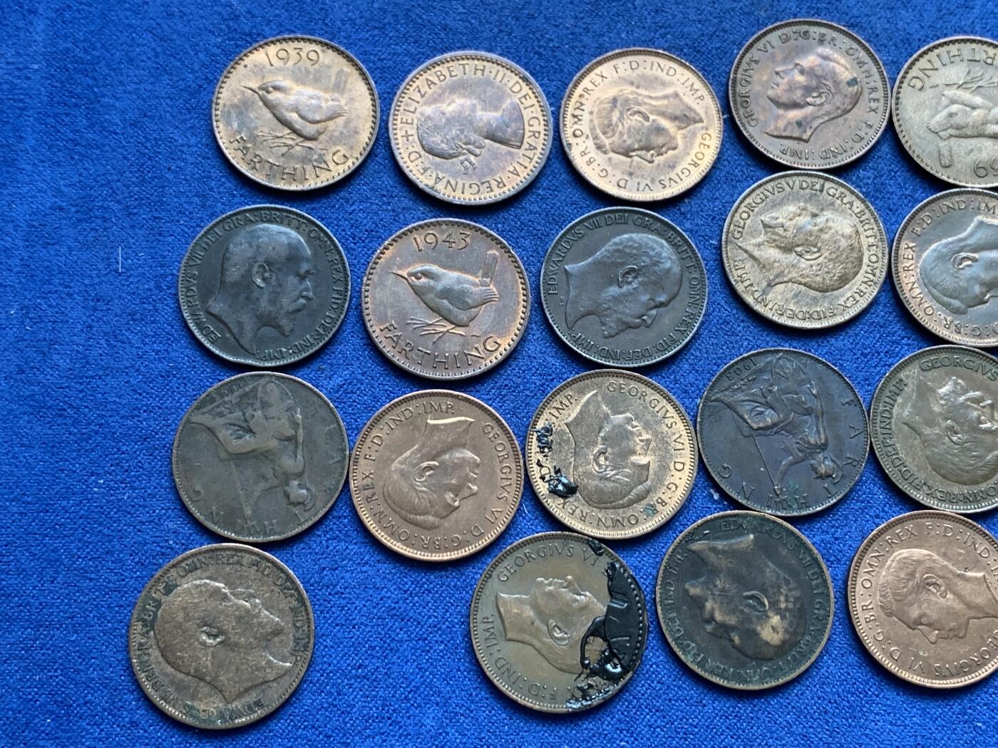 《竞宝斋》第299场- 周日，周一  2场连拍 （全场包邮） 27枚一组 英国法新 从维多利亚到伊丽莎白二世，以爱七乔五乔六为主，部分原铜光