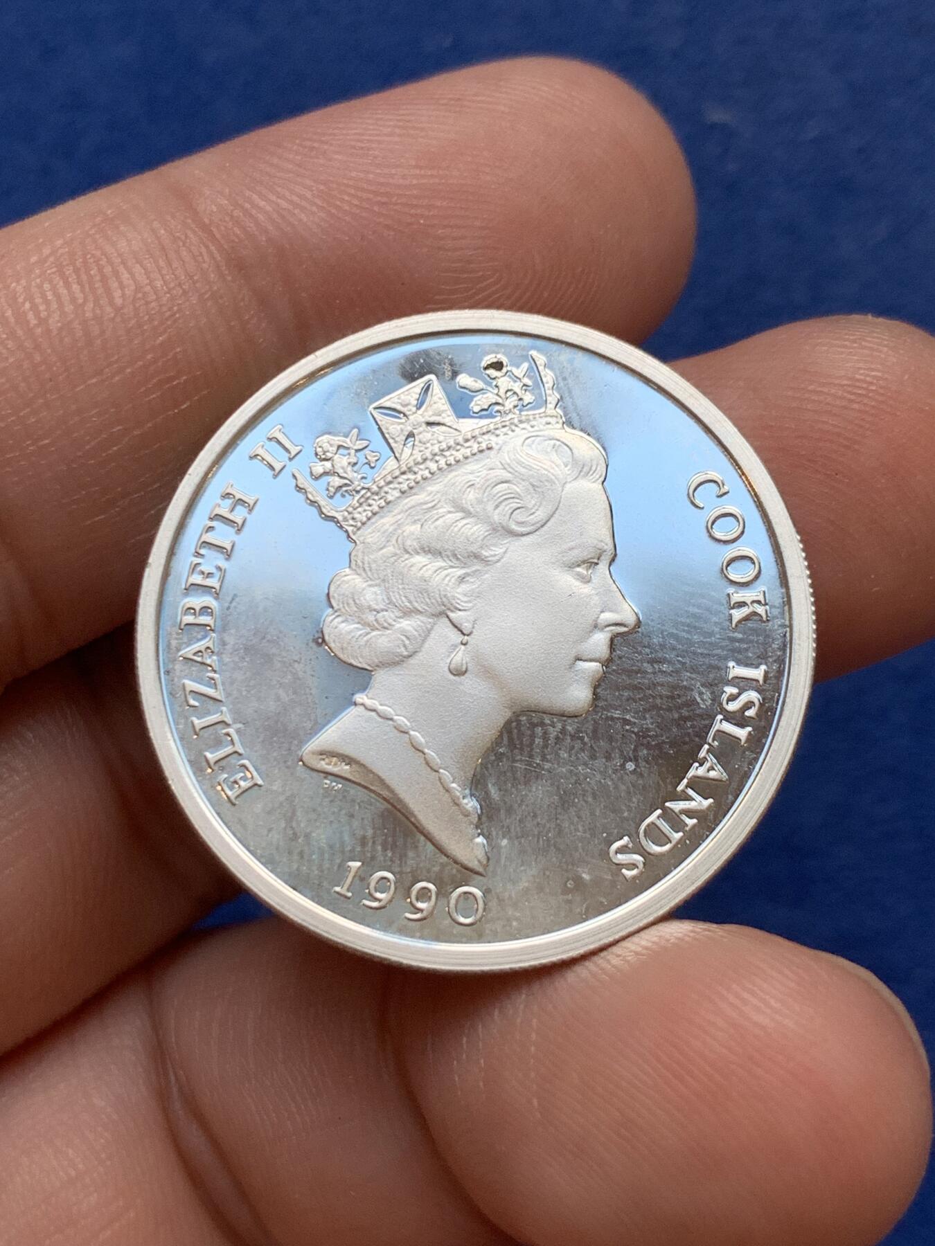 《竞宝斋》第299场- 周日，周一  2场连拍 （全场包邮） 库克群岛 1990年 大象10元精制银 925银