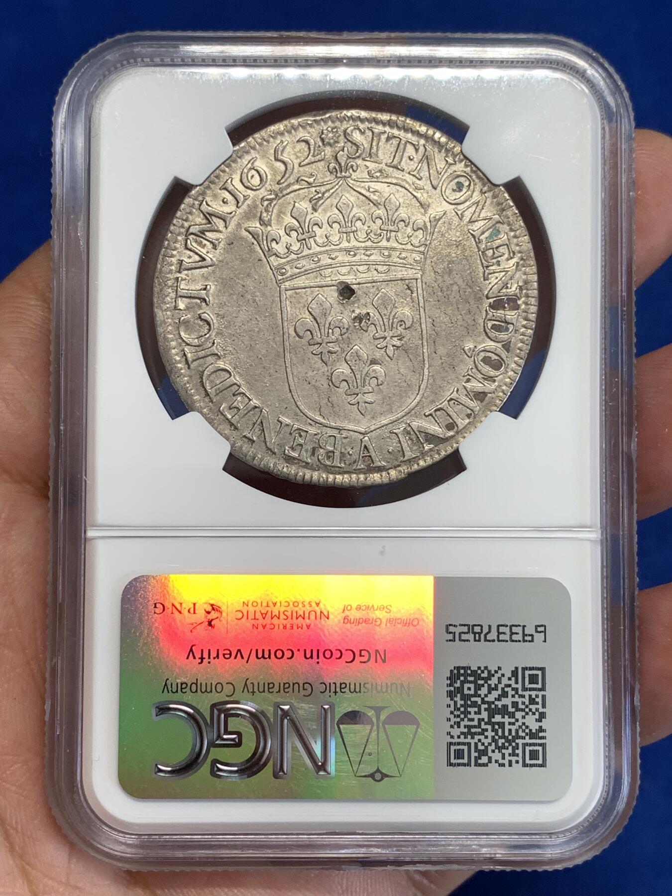 《竞宝斋》第299场- 周日，周一  2场连拍 （全场包邮） NGC AU 法国 1652年A版 路易十四 太阳王 年轻头像 埃居大银币 打制清晰 细节见图