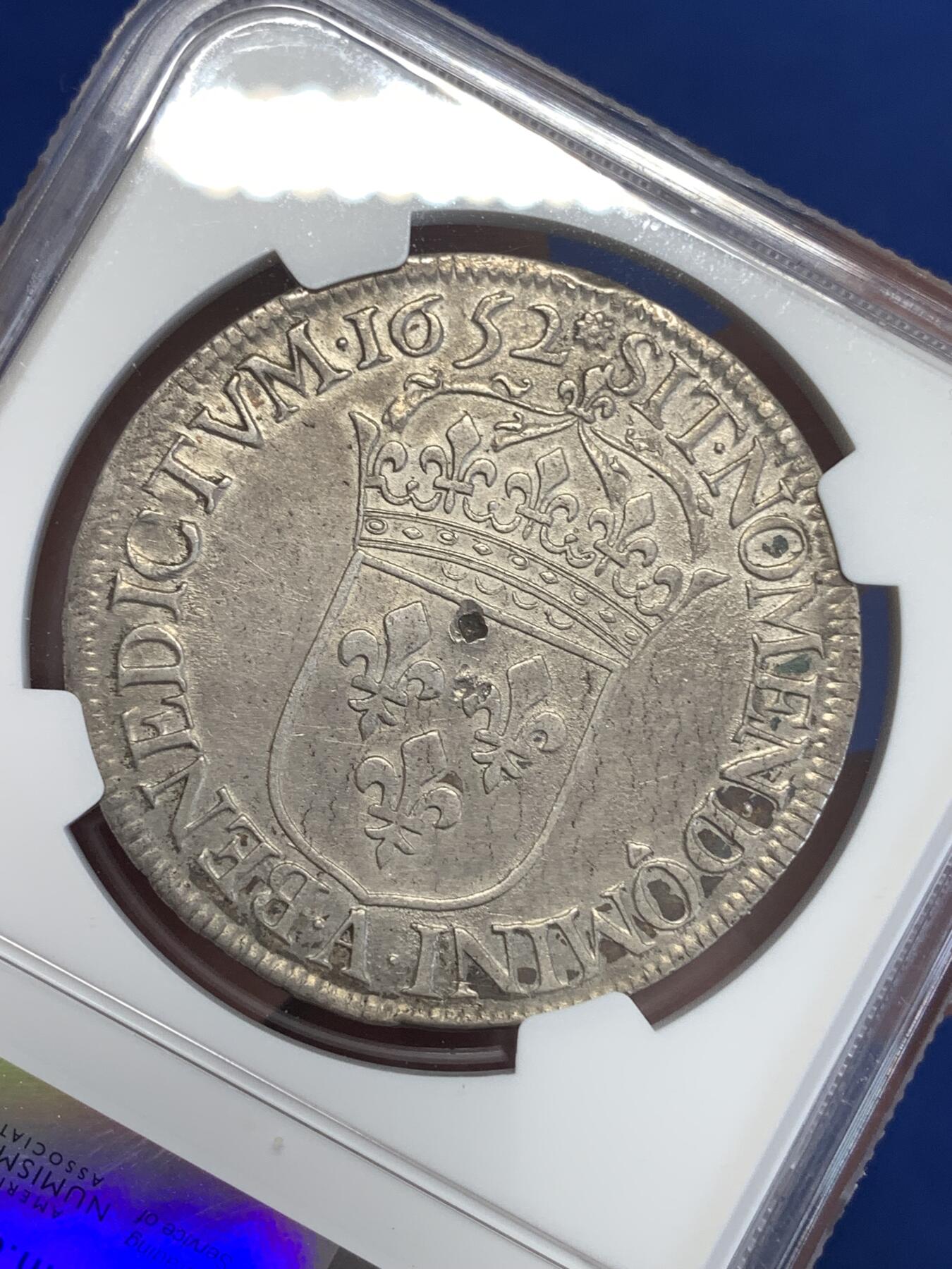 《竞宝斋》第299场- 周日，周一  2场连拍 （全场包邮） NGC AU 法国 1652年A版 路易十四 太阳王 年轻头像 埃居大银币 打制清晰 细节见图