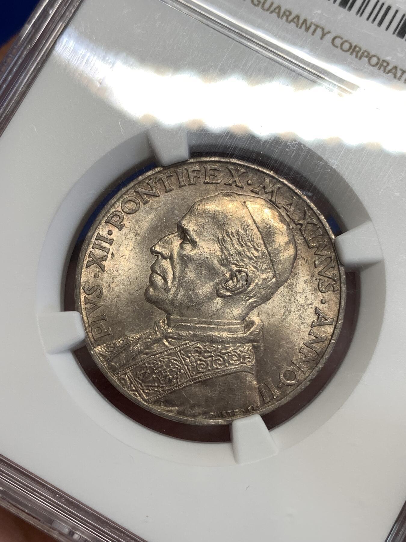 《竞宝斋》第299场- 周日，周一  2场连拍 （全场包邮） NGC MS62 梵蒂冈 1940年 10里拉 银币 极其稀少 当年仅发行了1万枚 此版从39年到41年总共只发行了2.4万枚