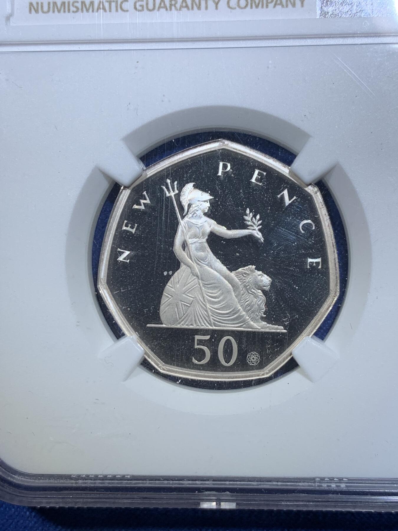 《竞宝斋》第299场- 周日，周一  2场连拍 （全场包邮） NGC PF69UC 英国2019年精铸50便士多边形银币 发行50周年精制纪念 经典的不列颠女神与狮子 无瑕完美品相 加厚 带原盒证