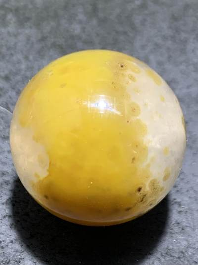 精美战国红玛瑙冰飘气泡纹大圆珠一颗！ 精美战国红玛瑙冰飘气泡纹大圆珠一颗！