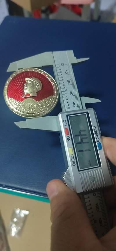 毛主席像章拍场，都是部队章 🔥🔥🔥🔥毛主席像章，40毫米，背面有铭文：3018部队