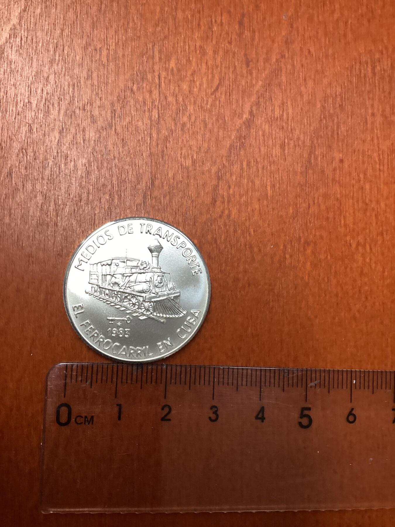 长老汇龙年精选第二十四场拍卖 1983古巴交通运输之火车5比索银币，5000枚