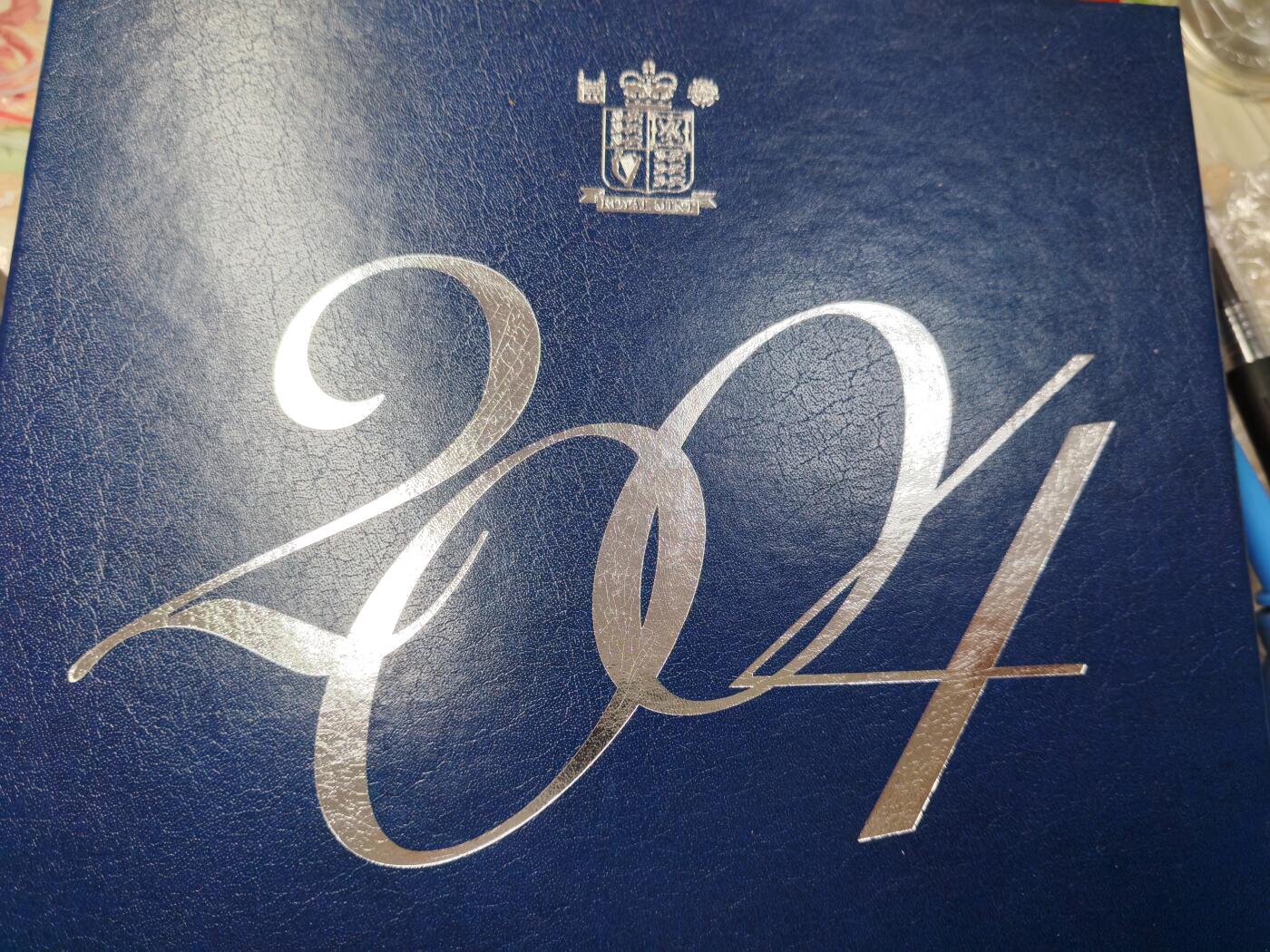 长老汇龙年精选第二十四场拍卖 2004英国10枚精制套币，盒证全