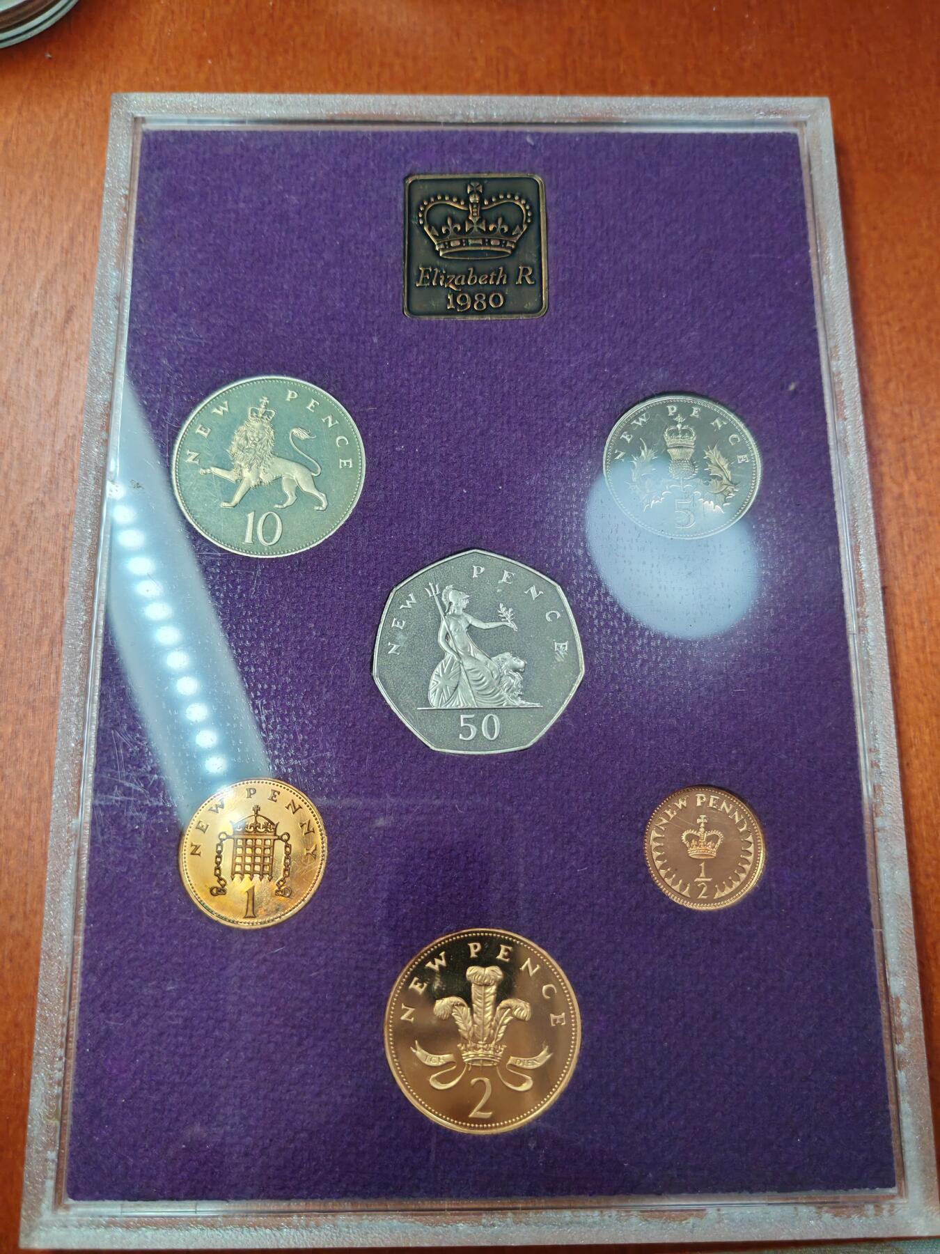 长老汇龙年精选第二十四场拍卖 1980英国6枚精制币套装，含造币厂章1枚，没有外纸