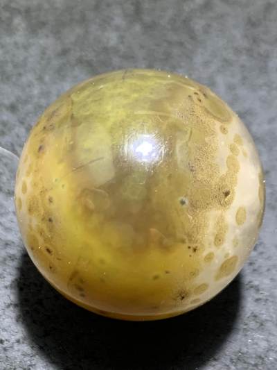 精美战国红玛瑙冰飘气泡纹大圆珠一颗！ 精美战国红玛瑙冰飘气泡纹大圆珠一颗！