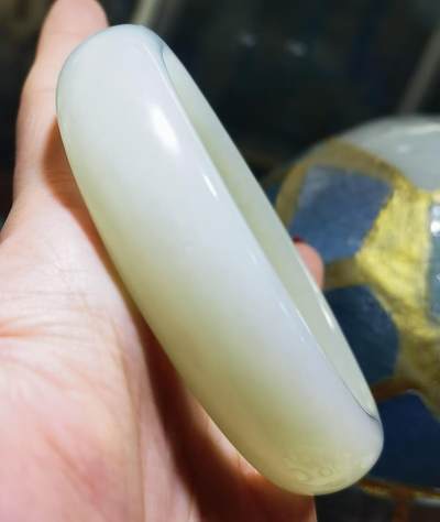 新疆和田白玉贵妃镯 新疆和田白玉贵妃镯