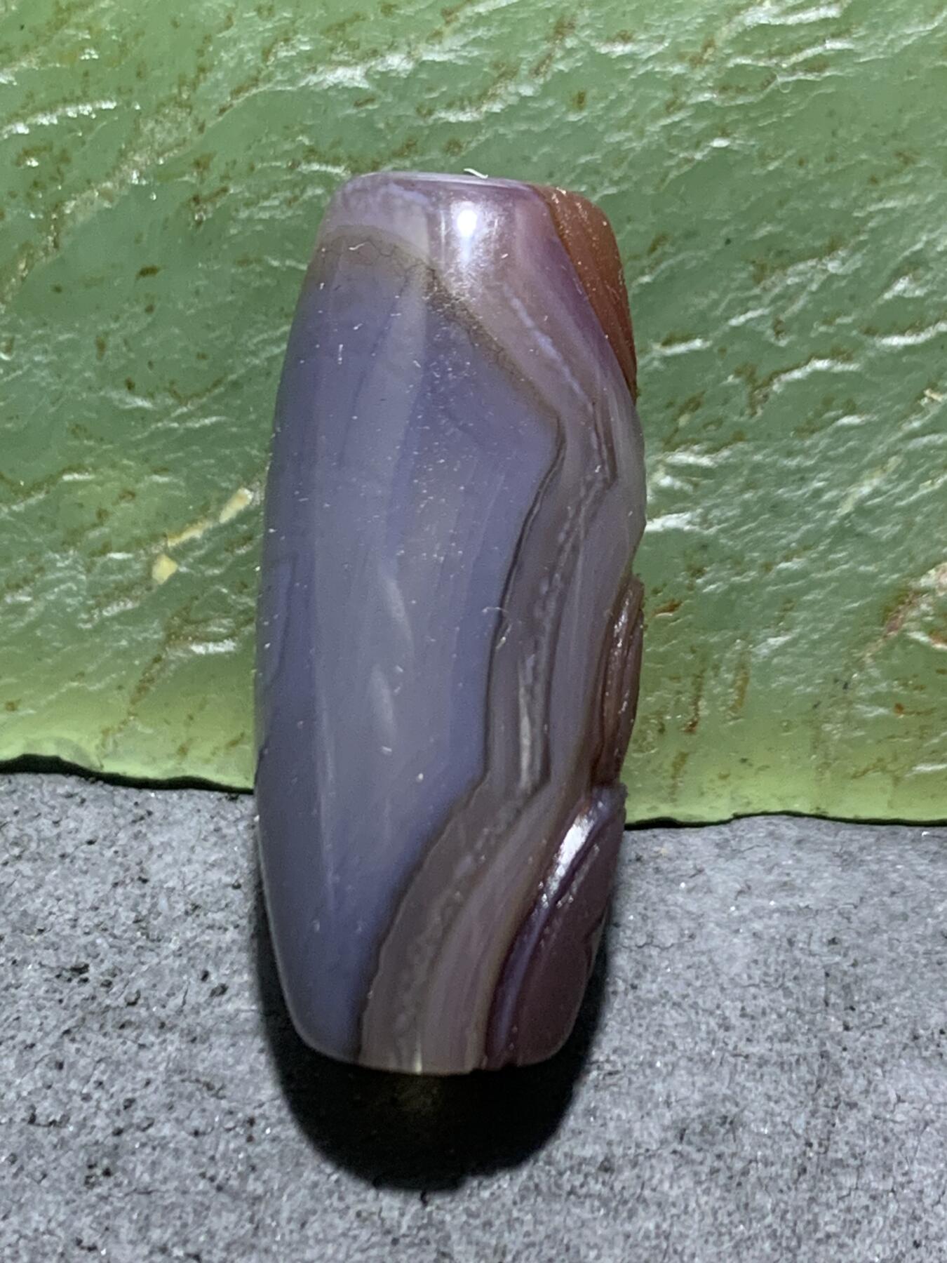 精美亚光高玉化巴西玛瑙手工俏色巧雕连中三元桶珠一个