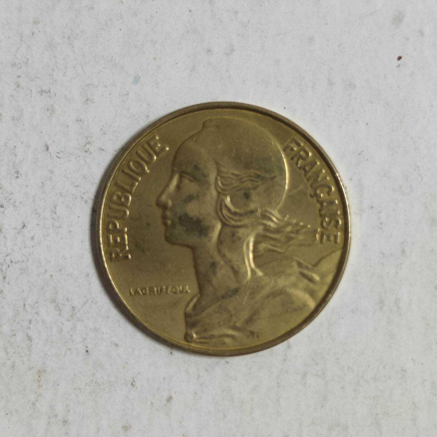英雄古币捡漏专场第一期无押金可累计捡漏，全场50包邮，偏远地区除外。 法国