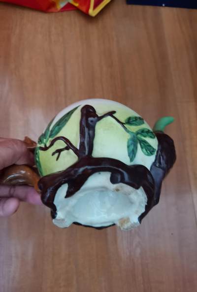 石湾窑陶瓷寿桃粉彩倒流壶猴子献寿桃摆件 石湾窑陶瓷寿桃粉彩倒流壶猴子献寿桃摆件