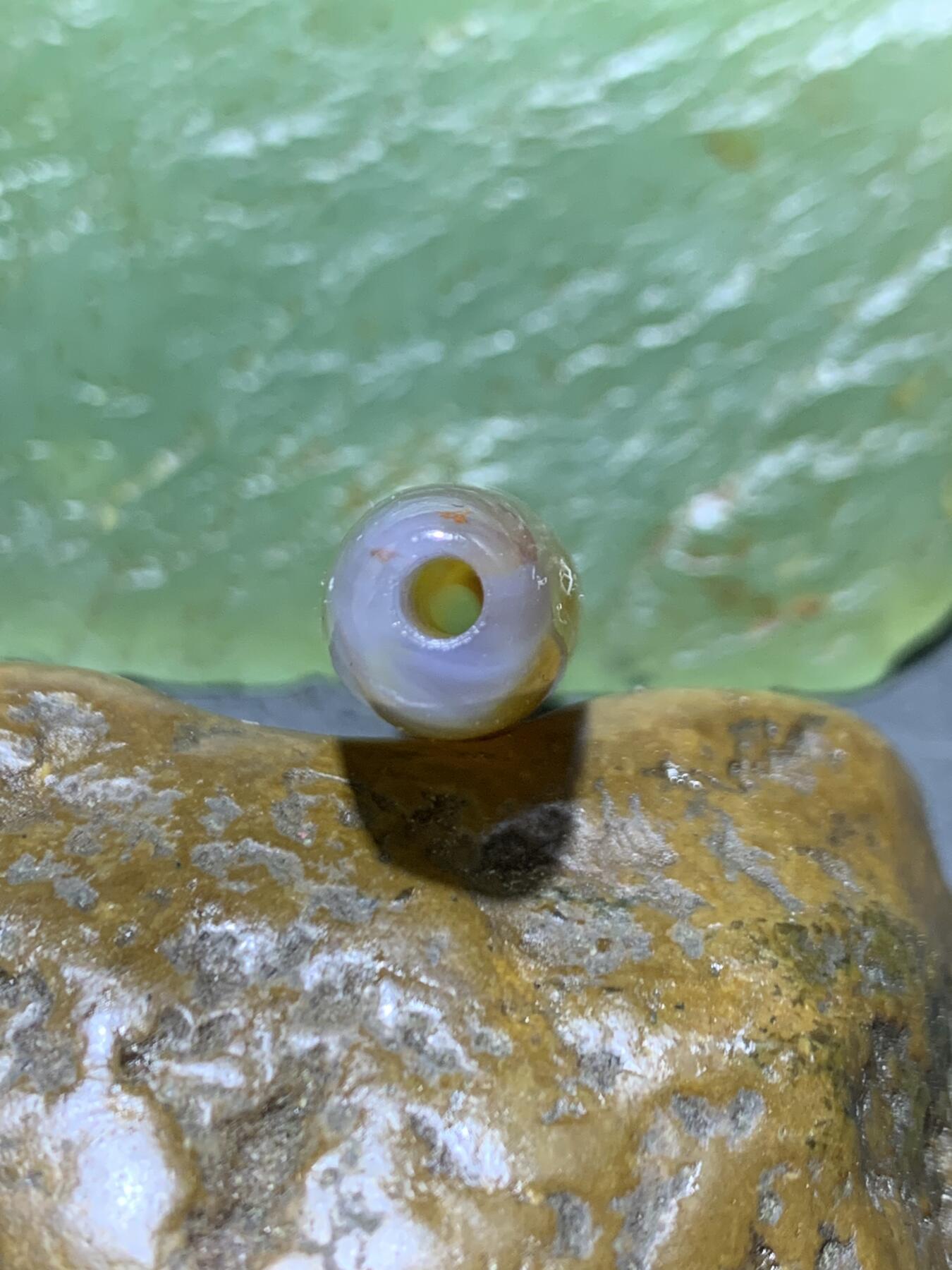 精美亚光高玉化缠丝玛瑙手工雕刻福字桶珠一颗